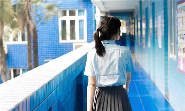 道里如何找到一个可以帮助我生孩子的女人？